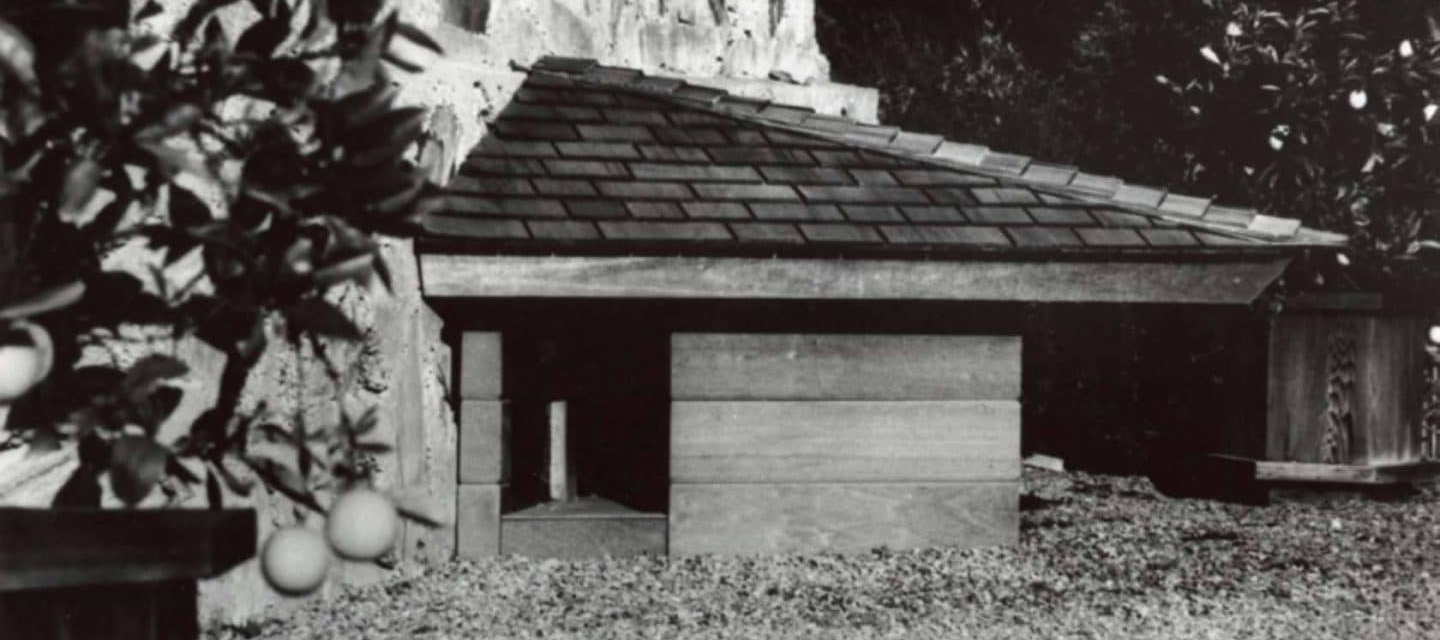 Image of doghouse designed by Frank Lloyd Wright